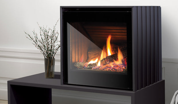 Cube Gas Stove IPI w/ Log Set, Fluted Liner & Remote