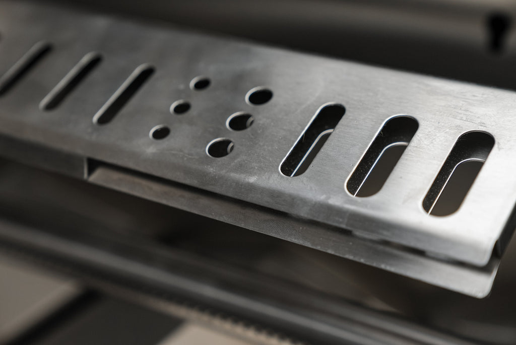 Mont Alpi 805 Deluxe Island with a Beverage center - Wheatland Fireplace