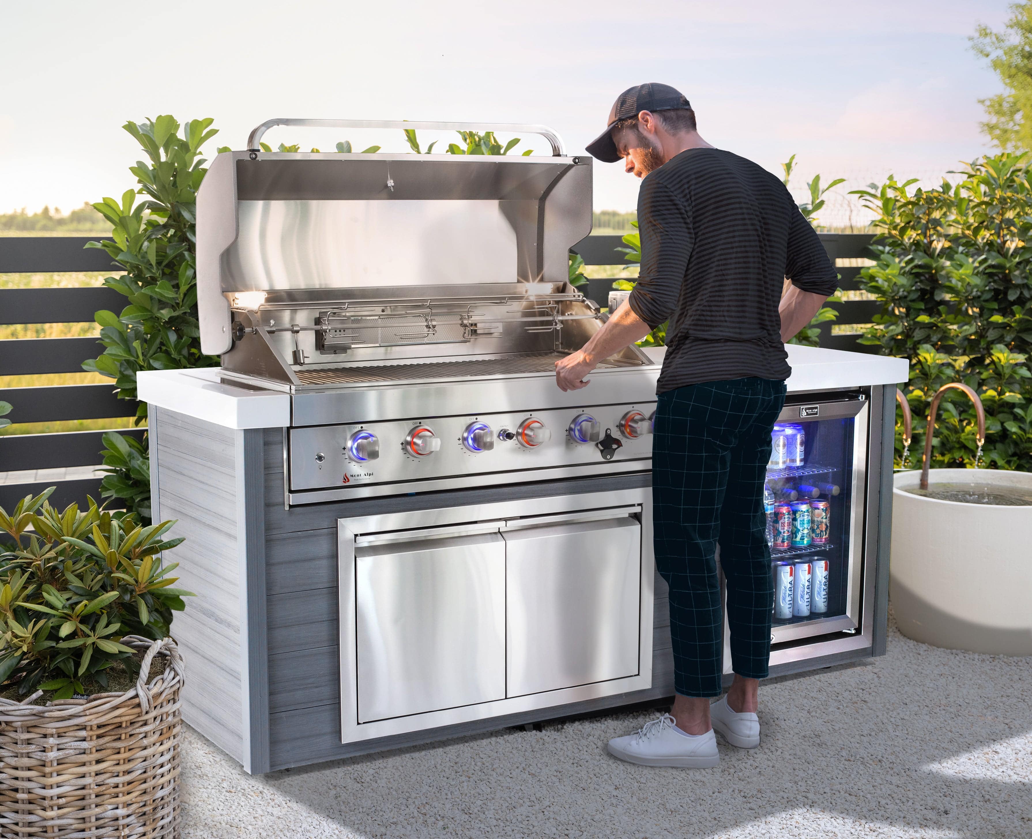 Mont Alpi 6-Burner Stainless Steel Art-wood Outdoor Island Grill - Wheatland Fireplace