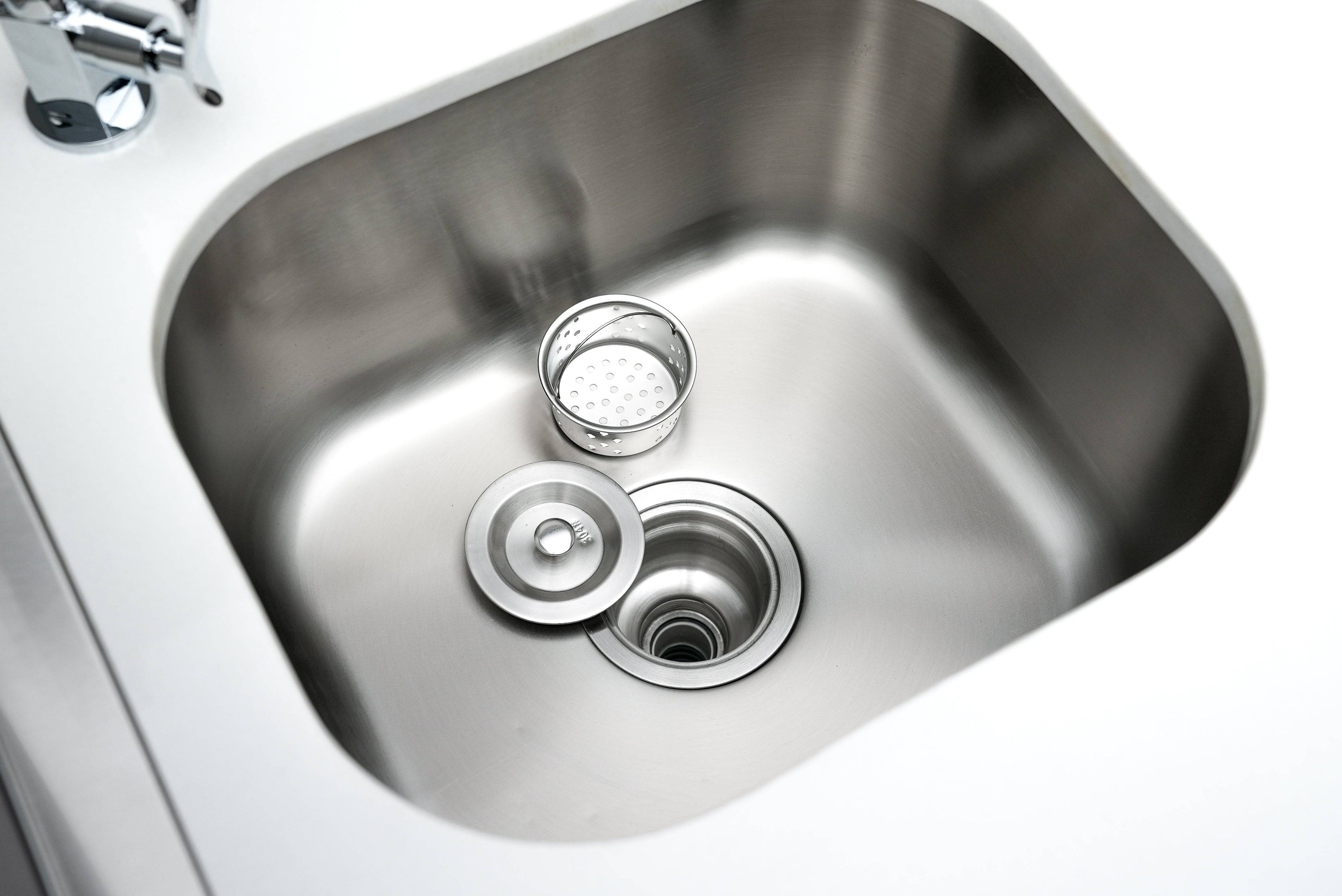 Mont Alpi 805 Island with a Beverage center - Wheatland Fireplace