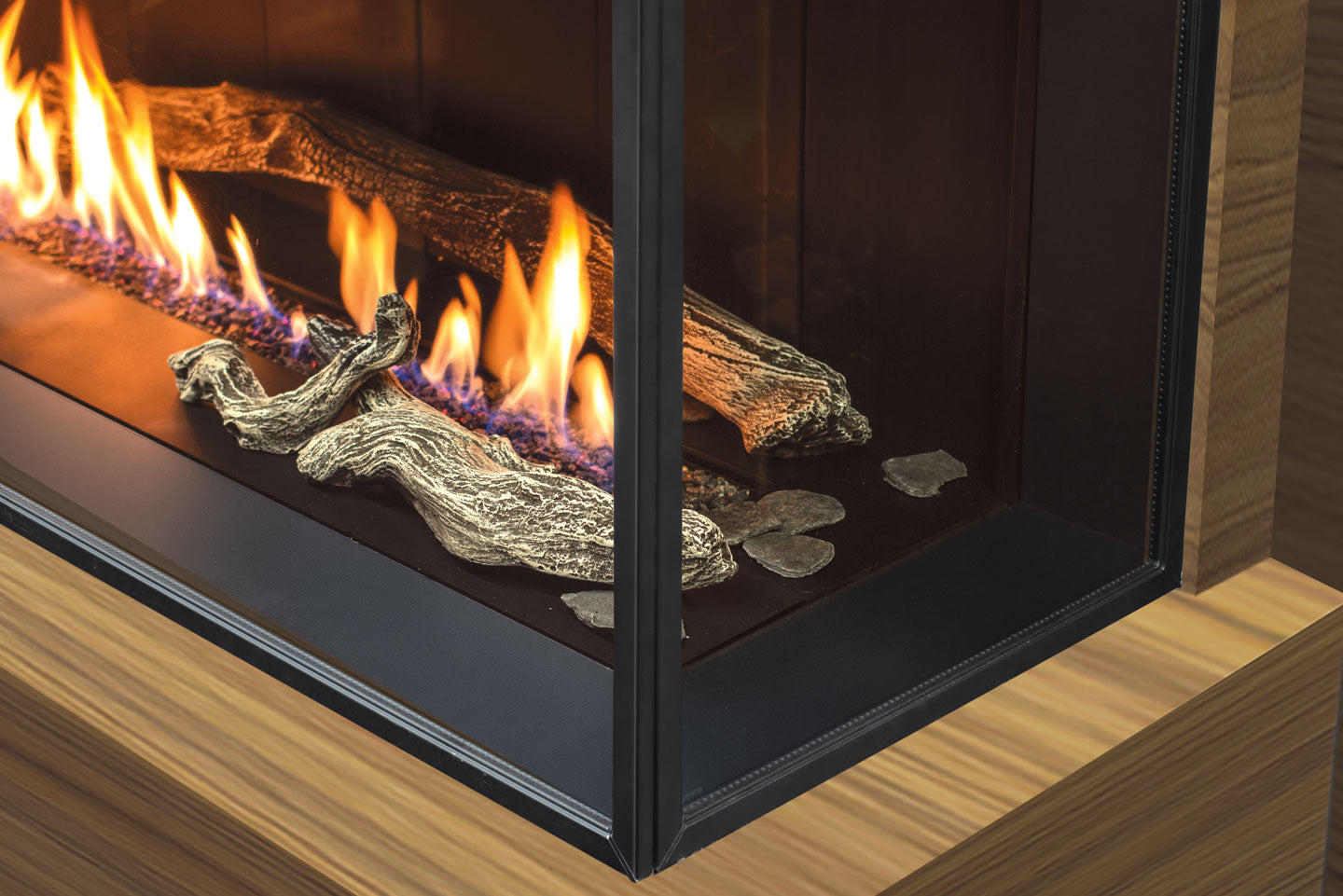 U50 Screened Gas Fireplace IPI NG w/Painted Liner, Steel Bezel, & Vermiculite